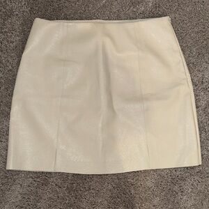 Cream Vegan Leather Mini Skirt Size Small